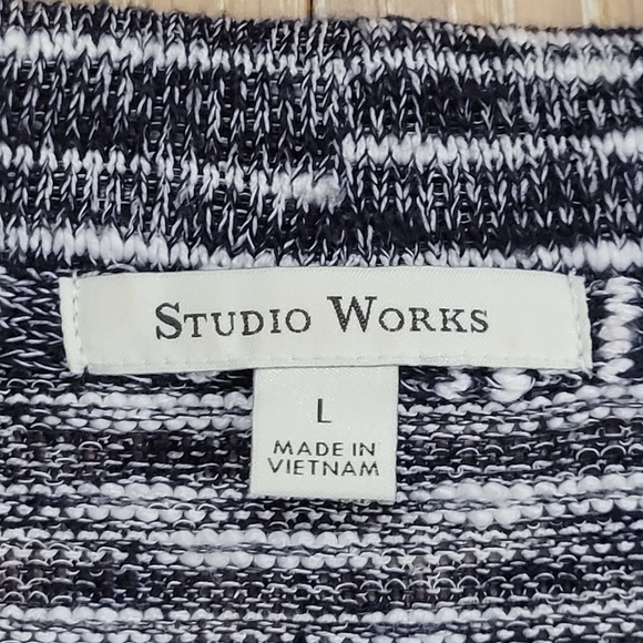 Studio Works Women's blue/white marled cardigan size Large - Picture 6 of 9